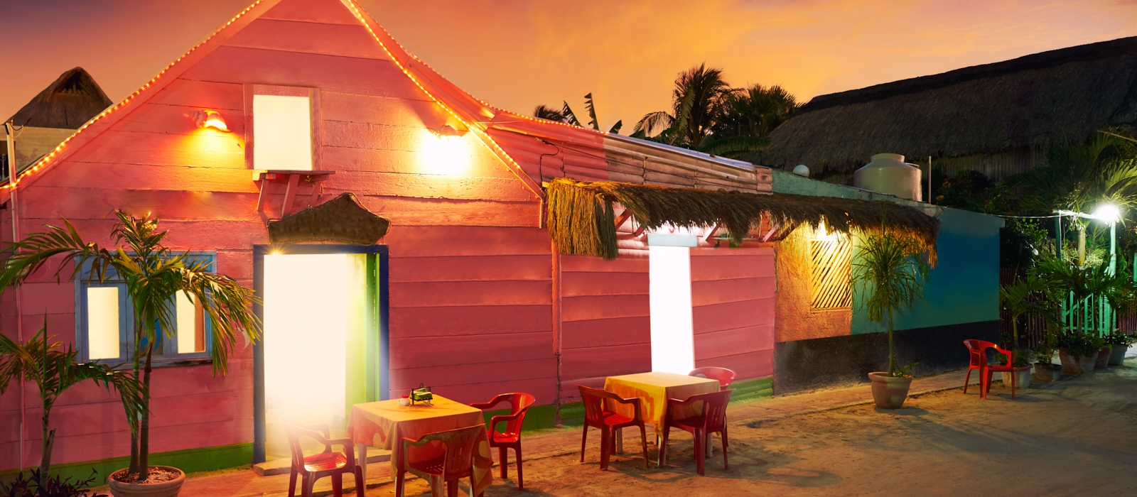 Romance In Yucatan