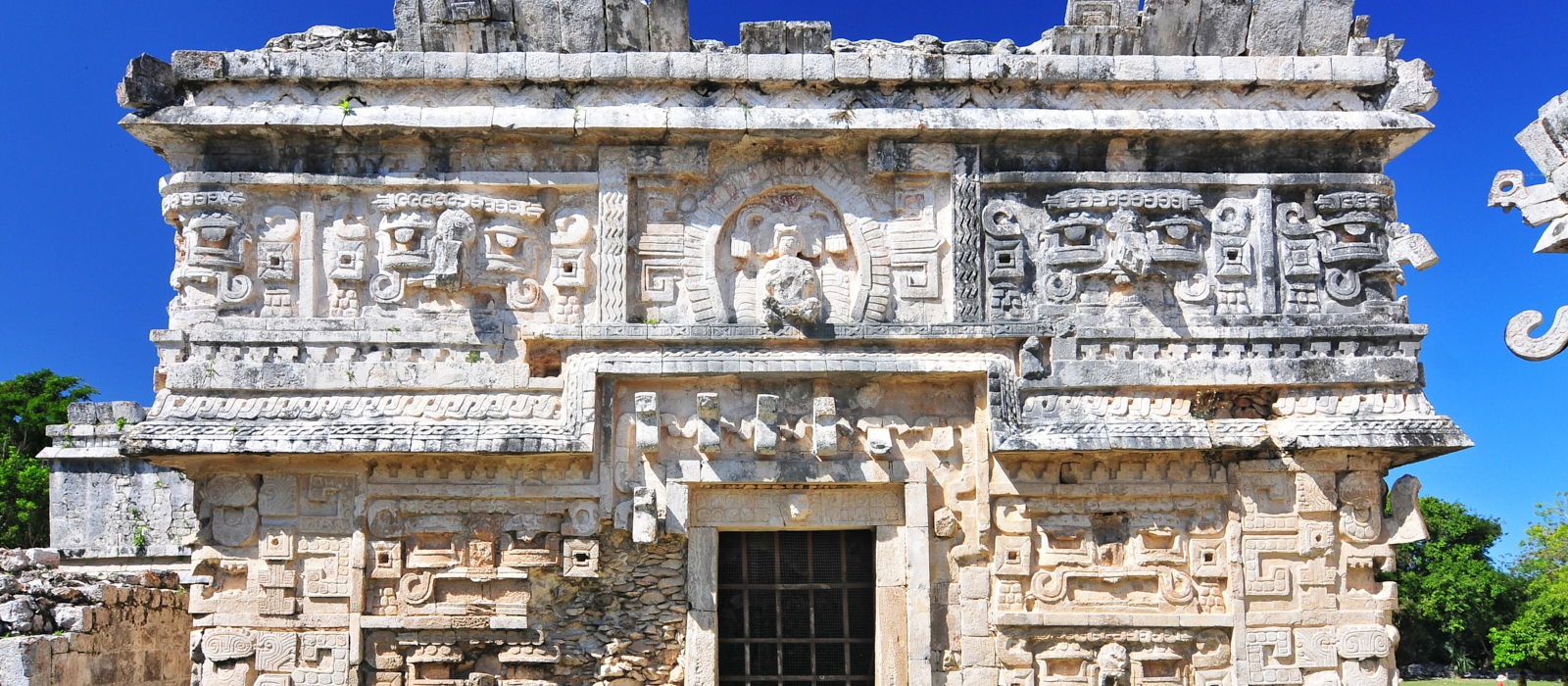 Romance In Yucatan
