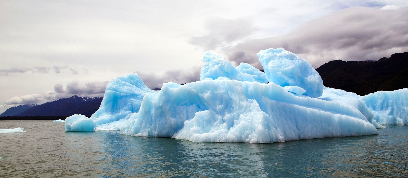 THE CHONOS ROUTE - PATAGONIAN CRUISE