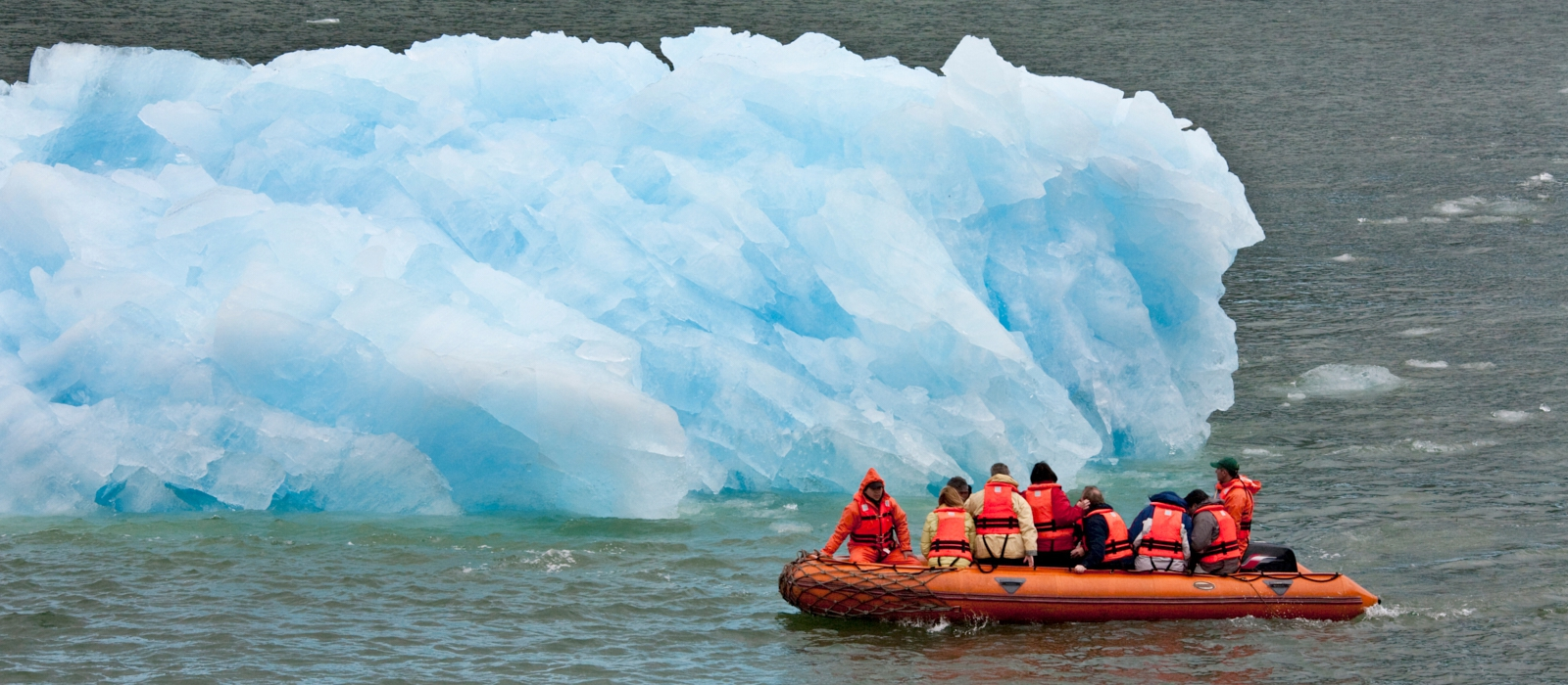 THE CHONOS ROUTE - PATAGONIAN CRUISE