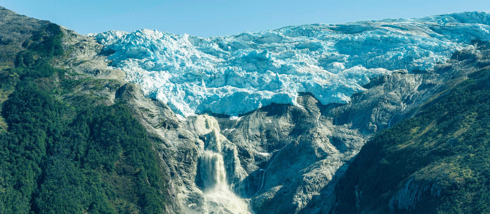 THE CHONOS ROUTE - PATAGONIAN CRUISE