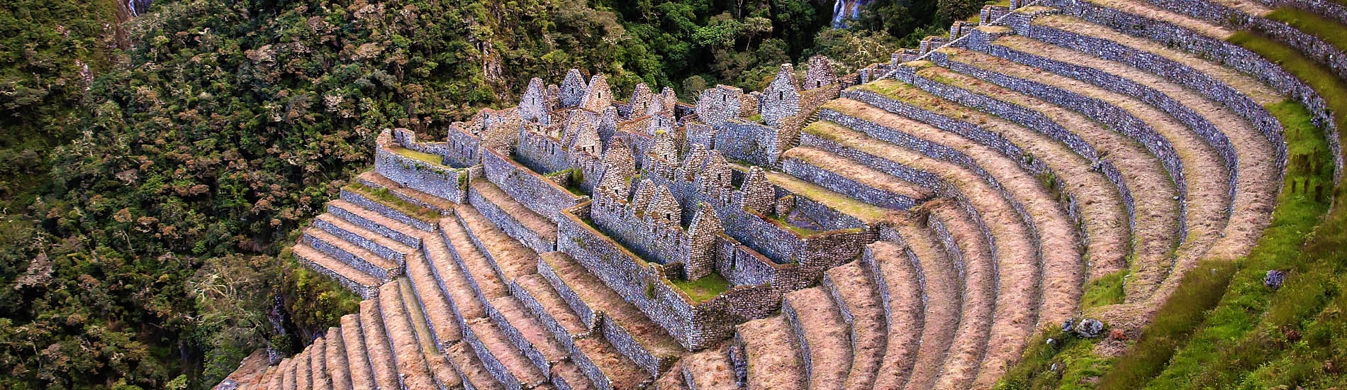 Warmiwañusca ruins